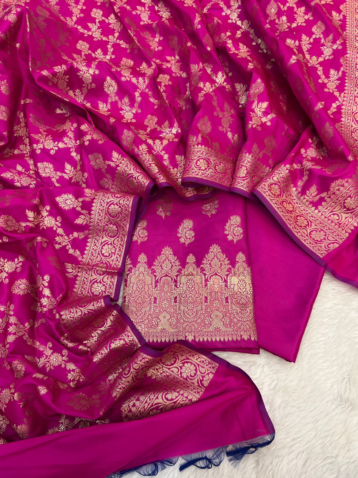Banarasi Silk Dark Pink Jacquard Zari Booti Border Suit