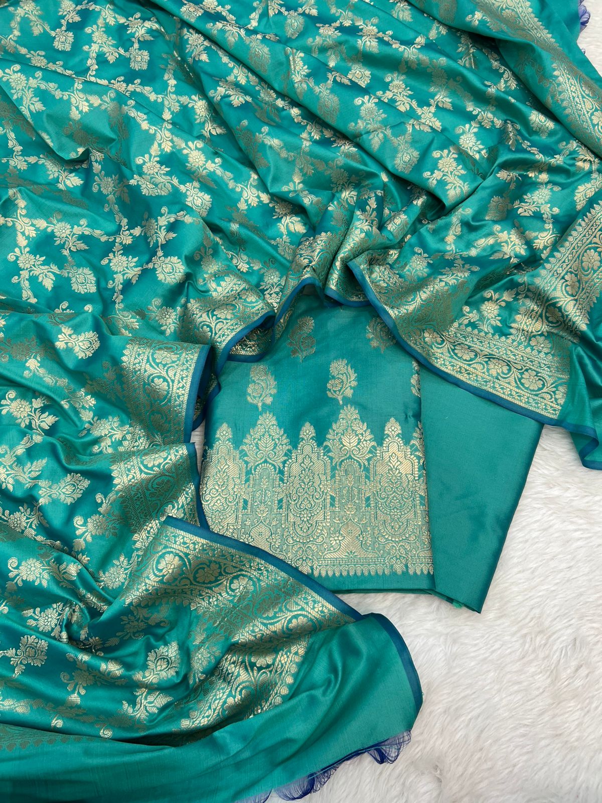 Banarasi Silk Mint Green Jacquard Zari Booti Border Suit