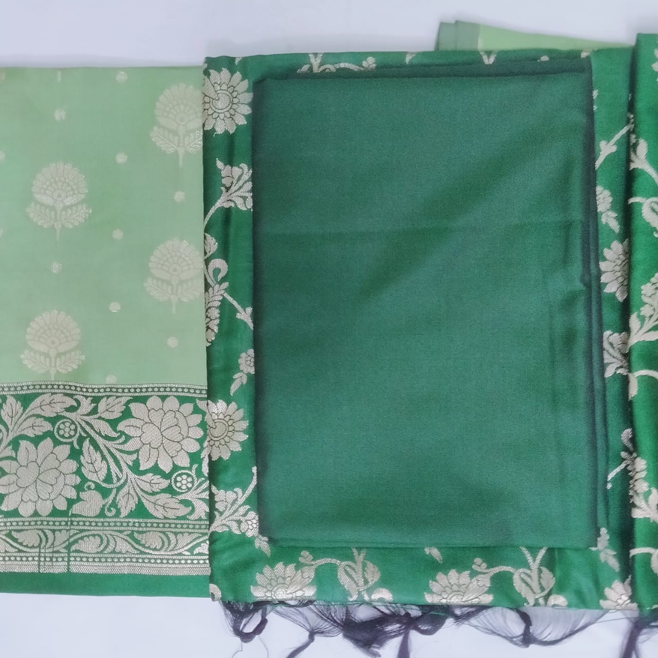 Banarasi Silk Green Jacquard Zari Booti Contrast Border Suit
